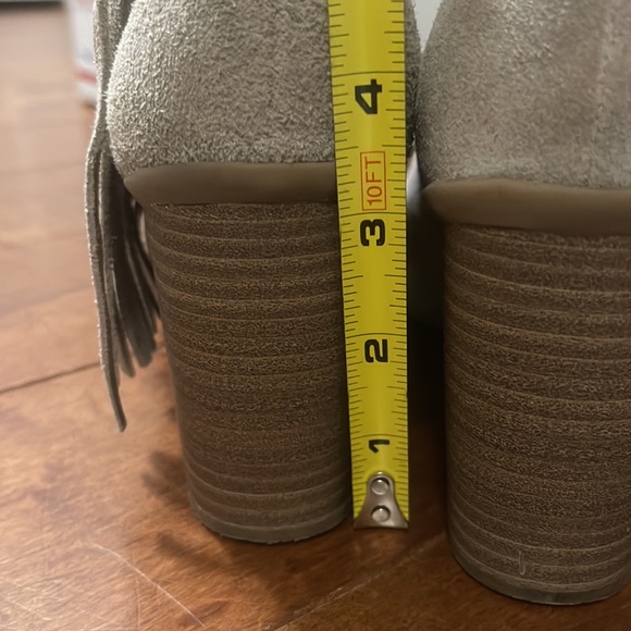 Kenneth Cole Reaction Suede Tan Open Toe Booties - Picture 5 of 11